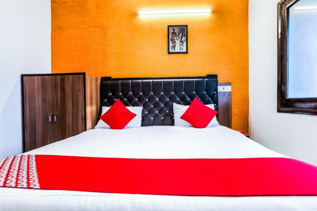 Oyo Flagship 37488 Hotel R V Regency Amritsar Ngoại thất bức ảnh